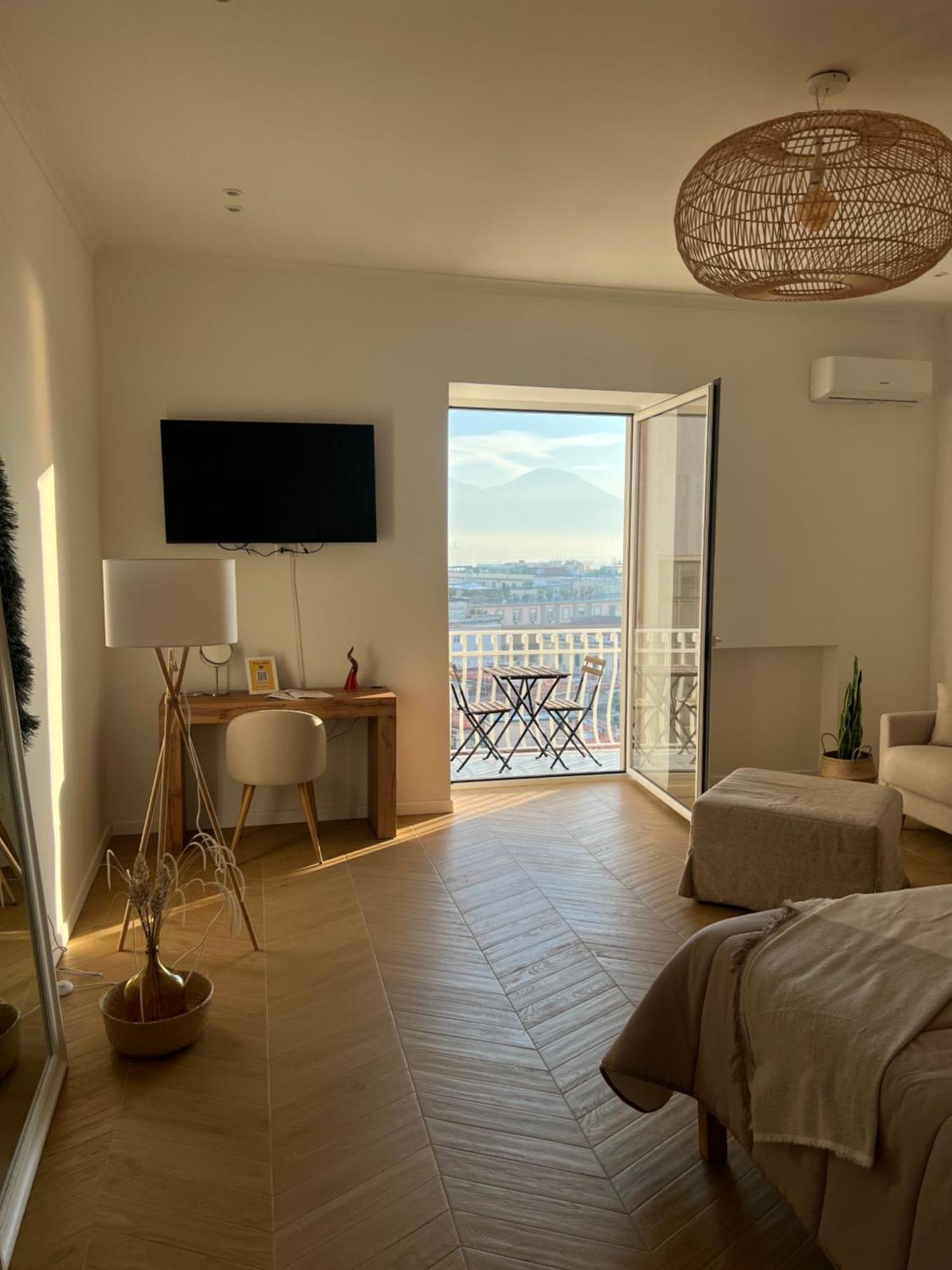 Appartamento Gennarino - Panorama With Balcony And Urban Loft
